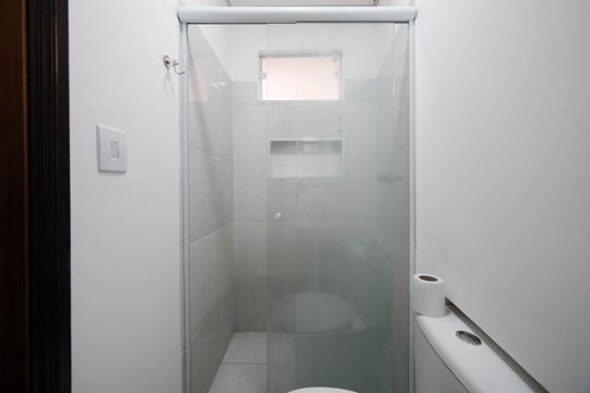 Banheiro de casa para alugar com 2 quartos, 100m² em Vila Salete Penha, São Paulo