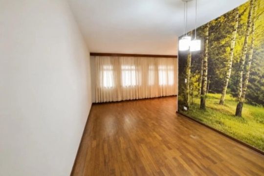 Casa à venda com 3 quartos, 230m² em Indianópolis, São Paulo