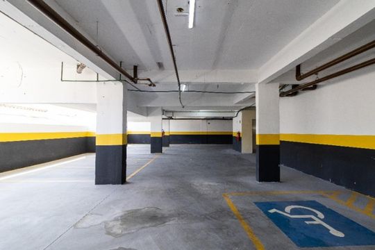 Garagem de apartamento à venda com 2 quartos, 58m² em Parada Inglesa, São Paulo
