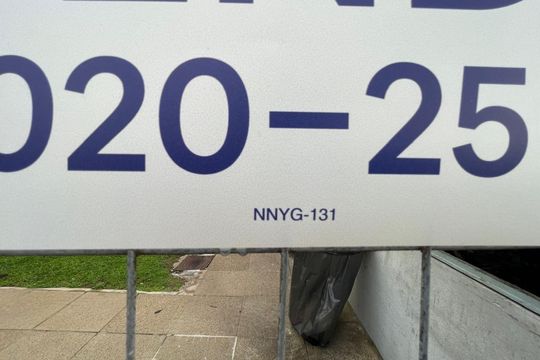 Placa Instalada em 31/07/2026 - Cod.NNYG-131 de apartamento à venda com 2 quartos, 42m² em Campina, São Leopoldo