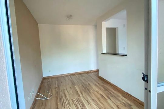 Sala de apartamento para alugar com 2 quartos, 42m² em Vila Moraes, São Paulo