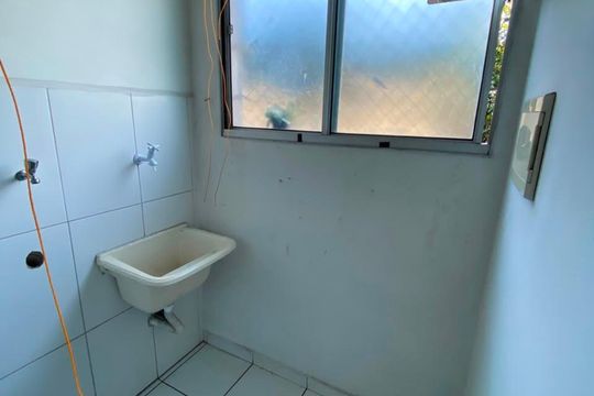 Área de serviço de apartamento para alugar com 2 quartos, 42m² em Vila Moraes, São Paulo