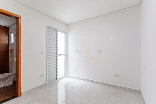 Casa à venda com 3 quartos, 140m² em Vila Camilópolis, Santo André
