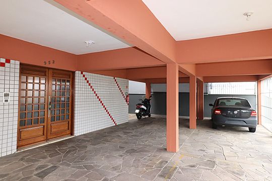 Garagem de apartamento à venda com 2 quartos, 112m² em Jardim do Salso, Porto Alegre