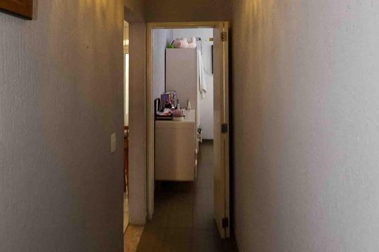 Corredor de casa à venda com 3 quartos, 500m² em Vila Ivone, São Paulo