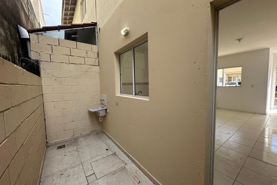 Área de Serviço de casa de condomínio à venda com 2 quartos, 61m² em Chácara do Solar Ii (fazendinha), Santana de Parnaíba