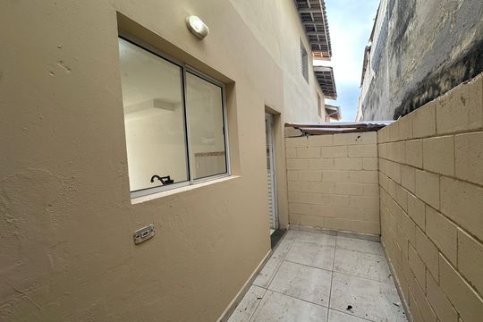 Área Externa de casa de condomínio à venda com 2 quartos, 61m² em Chácara do Solar Ii (fazendinha), Santana de Parnaíba