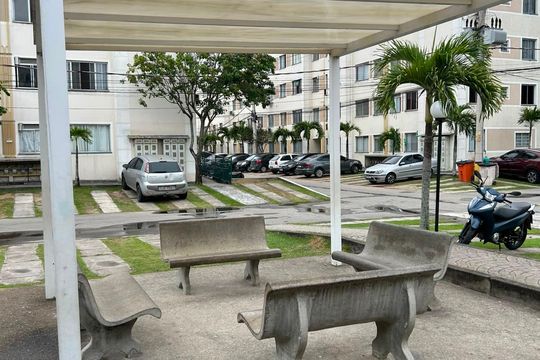 Área externa de apartamento para alugar com 2 quartos, 50m² em Santa Cruz, Rio de Janeiro