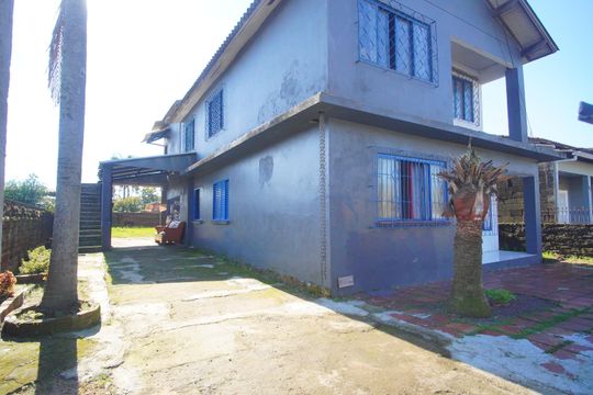 Área externa de casa para alugar com 3 quartos, 100m² em Campina, São Leopoldo