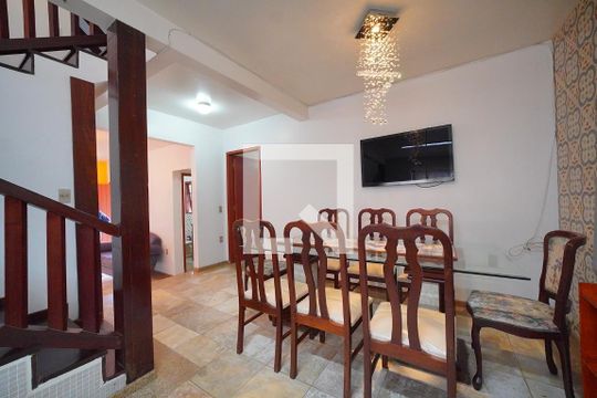 Casa para alugar com 3 quartos, 130m² em João Paulo, Florianópolis