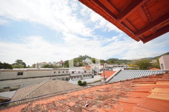 Casa para alugar com 3 quartos, 130m² em João Paulo, Florianópolis