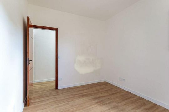 Casa à venda com 3 quartos, 180m² em Jardim Rina, Santo André