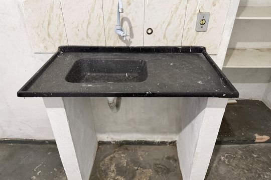 Sala/Quarto/Cozinha de casa de condomínio para alugar com 1 quarto, 35m² em Estuário, Santos