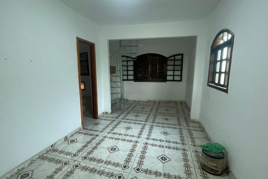 Casa para alugar com 2 quartos, 75m² em Vila Flavia, Duque de Caxias