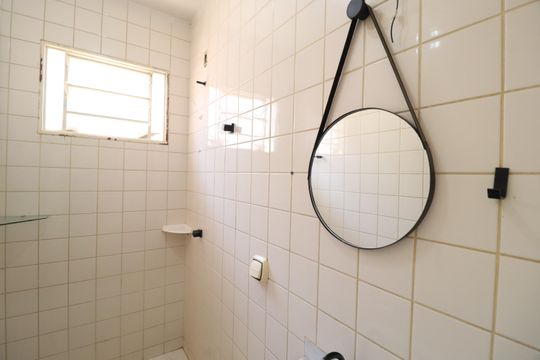 Banheiro Social de casa para alugar com 4 quartos, 200m² em Granada, Uberlândia