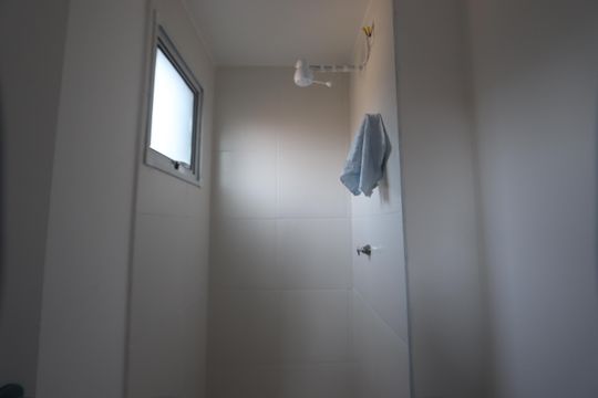 Banheiro de kitnet/studio à venda com 1 quarto, 19m² em Vila Ema, São Paulo