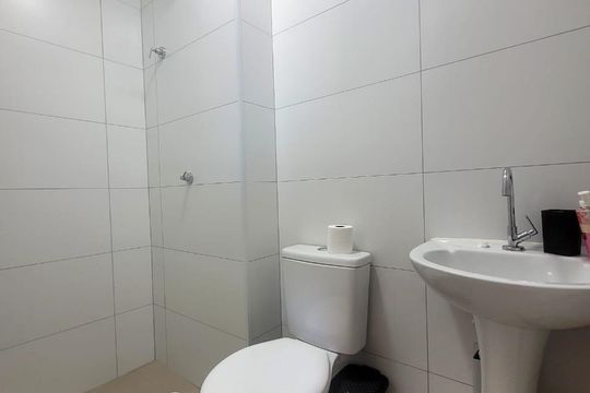 Banheiro de apartamento para alugar com 2 quartos, 54m² em Jardim Terramerica 3, Americana