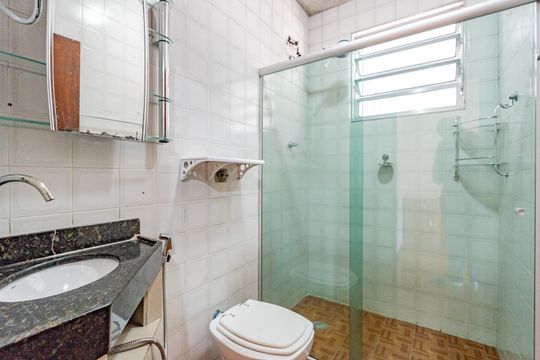 Banheiro da Suíte de casa para alugar com 3 quartos, 100m² em Jardim Sao Saverio, São Paulo
