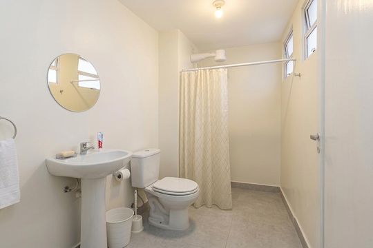 Banheiro de apartamento à venda com 2 quartos, 47m² em Jardim Castelo, São Paulo