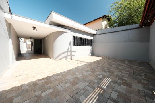 Garagem de casa à venda com 5 quartos, 260m² em Vila Libanesa, São Paulo