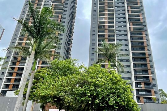 Vista da Rua de apartamento à venda com 2 quartos, 94m² em Alphaville Empresarial, Barueri