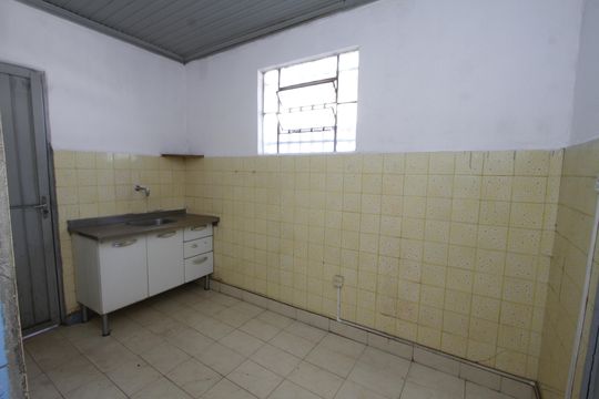 Cozinha de casa para alugar com 2 quartos, 150m² em Jardim Montanhês, Belo Horizonte