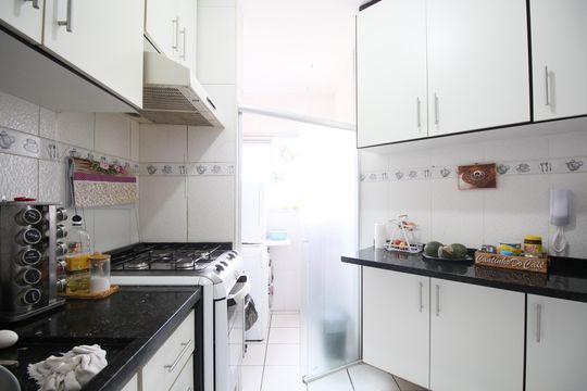 Cozinha - Armários de apartamento para alugar com 2 quartos, 59m² em Campo Limpo, São Paulo