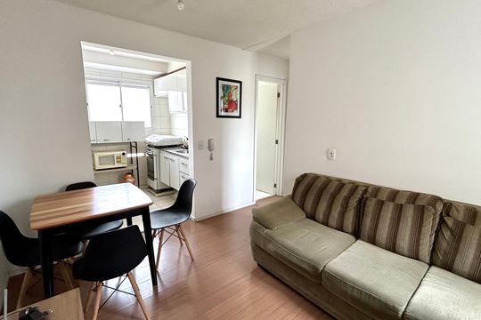 Sala de apartamento para alugar com 2 quartos, 40m² em Jardim Albertina, Guarulhos