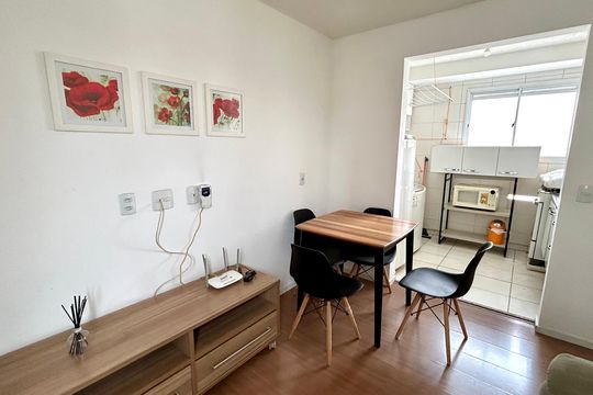 Sala de apartamento para alugar com 2 quartos, 40m² em Jardim Albertina, Guarulhos