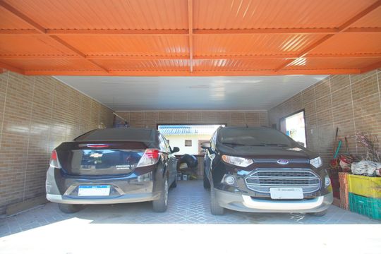 Garagem de casa à venda com 5 quartos, 300m² em Industrial, Novo Hamburgo