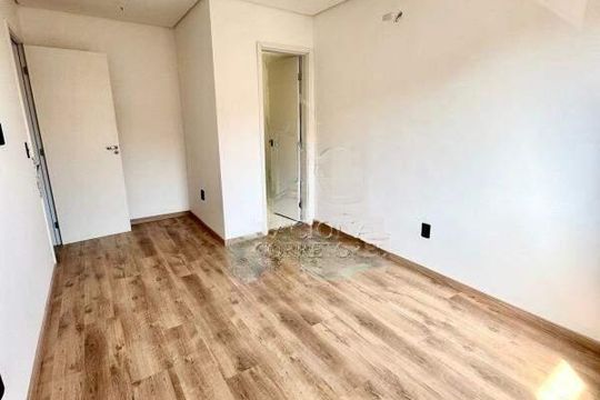 Casa à venda com 2 quartos, 135m² em Pinheirinho, Santo André