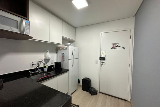 Cozinha de apartamento à venda com 1 quarto, 26m² em Bethaville I, Barueri