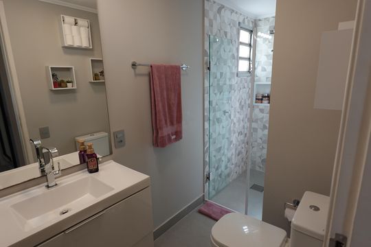 Banheiro de apartamento à venda com 2 quartos, 55m² em Bosque da Saúde, São Paulo
