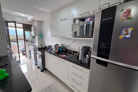 Cozinha de apartamento à venda com 3 quartos, 83m² em Recreio dos Bandeirantes, Rio de Janeiro