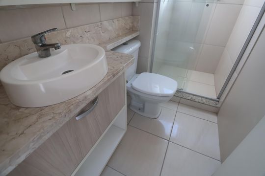 Banheiro  de apartamento para alugar com 2 quartos, 68m² em Nossa Senhora das Gracas, Canoas