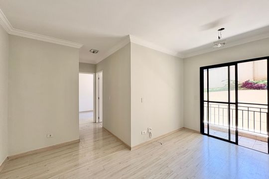 Sala de apartamento à venda com 2 quartos, 61m² em Vila Primavera, São Paulo