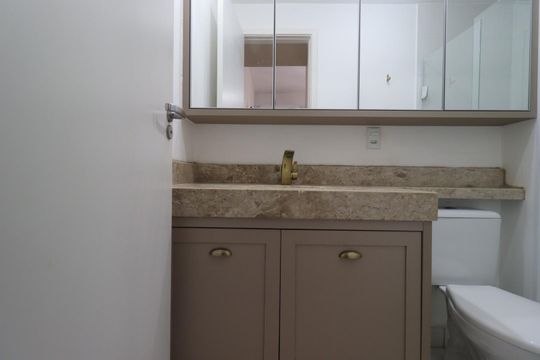 Banheiro da Suíte de apartamento para alugar com 2 quartos, 67m² em Jardim Palma Travassos, Ribeirão Preto