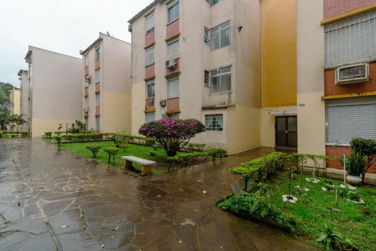 Área externa de apartamento para alugar com 1 quarto, 48m² em São Sebastião, Porto Alegre