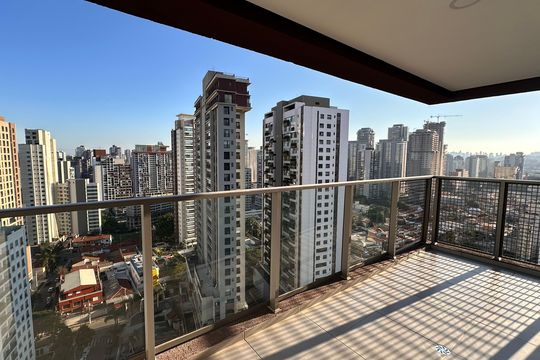 Apartamento à venda com 1 quarto, 40m² em Santo Amaro, São Paulo