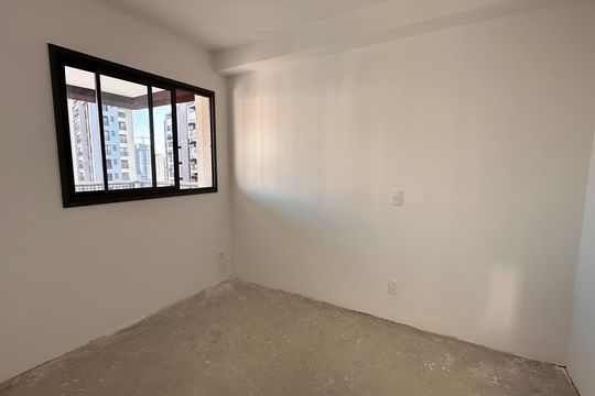 Apartamento à venda com 1 quarto, 40m² em Santo Amaro, São Paulo