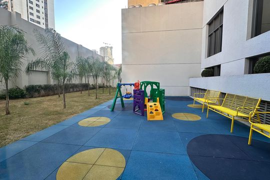 Apartamento à venda com 1 quarto, 40m² em Santo Amaro, São Paulo