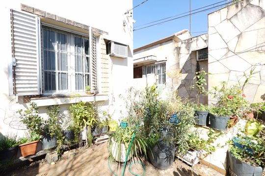 Varanda de casa à venda com 2 quartos, 100m² em Vila São José, São Paulo