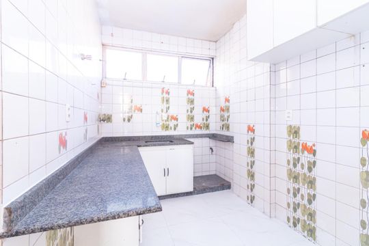 Cozinha de apartamento à venda com 3 quartos, 70m² em Cidade Nova, Belo Horizonte
