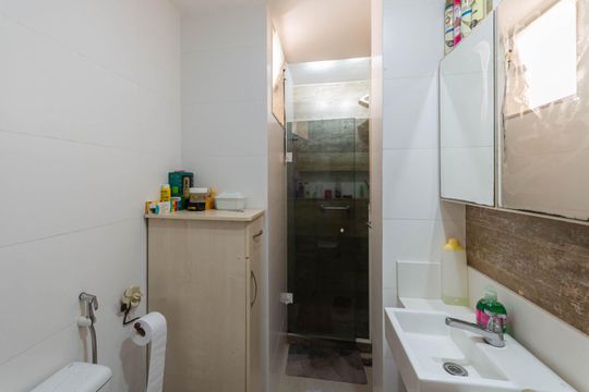 Banheiro 2 de apartamento à venda com 4 quartos, 57m² em Andaraí, Rio de Janeiro