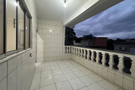 Varanda de casa para alugar com 3 quartos, 150m² em Recanto Phrynea, Barueri