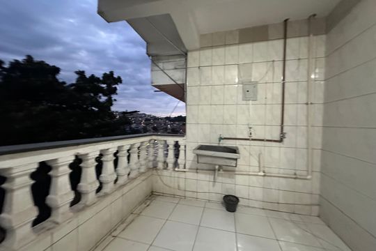 Área de Serviço de casa para alugar com 3 quartos, 150m² em Recanto Phrynea, Barueri