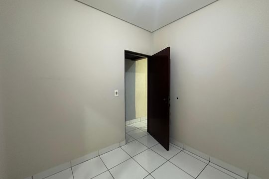 Quarto 3 de casa para alugar com 3 quartos, 150m² em Recanto Phrynea, Barueri