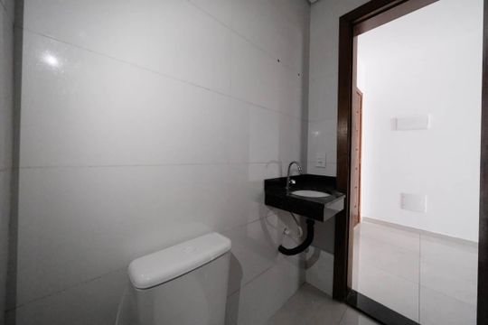 Banheiro de apartamento à venda com 2 quartos, 45m² em Parque Maria Luiza, São Paulo