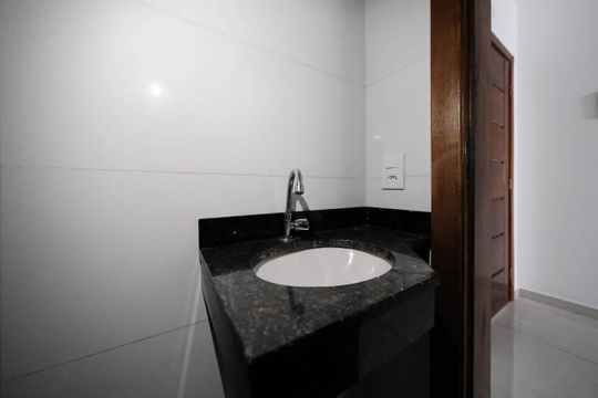 Banheiro de apartamento à venda com 2 quartos, 45m² em Parque Maria Luiza, São Paulo