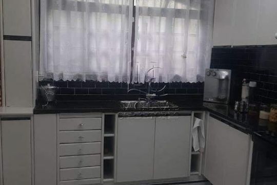 Casa à venda com 3 quartos, 188m² em Parque Marajoara, Santo André